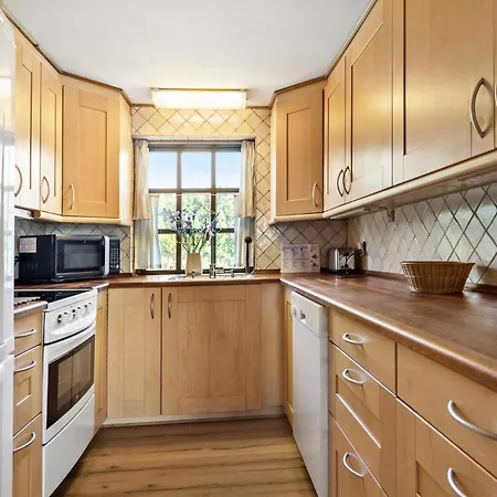 Сasa de vacaciones Cozy Home In Ebeltoft With Wifi *