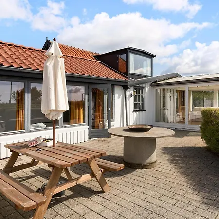 Cozy Home In Ebeltoft With Wifi Сasa de vacaciones