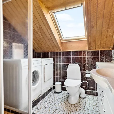 Cozy Home In Ebeltoft With Wifi Сasa de vacaciones