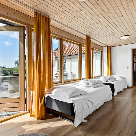 Сasa de vacaciones Cozy Home In Ebeltoft With Wifi